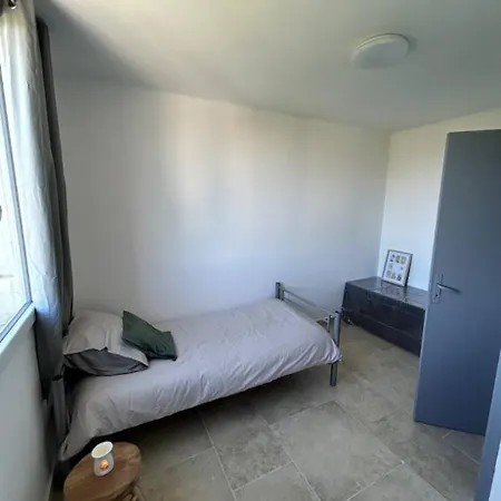 Apartment T3 5 -10 Min A Pied De La Et 10 Min Aqualand